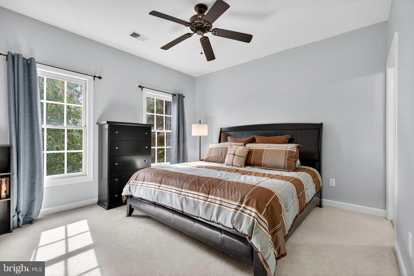 Aldie, Virginia, 20105, United States, 5 Bedrooms Bedrooms, ,5 BathroomsBathrooms,Residential,Active,2010541