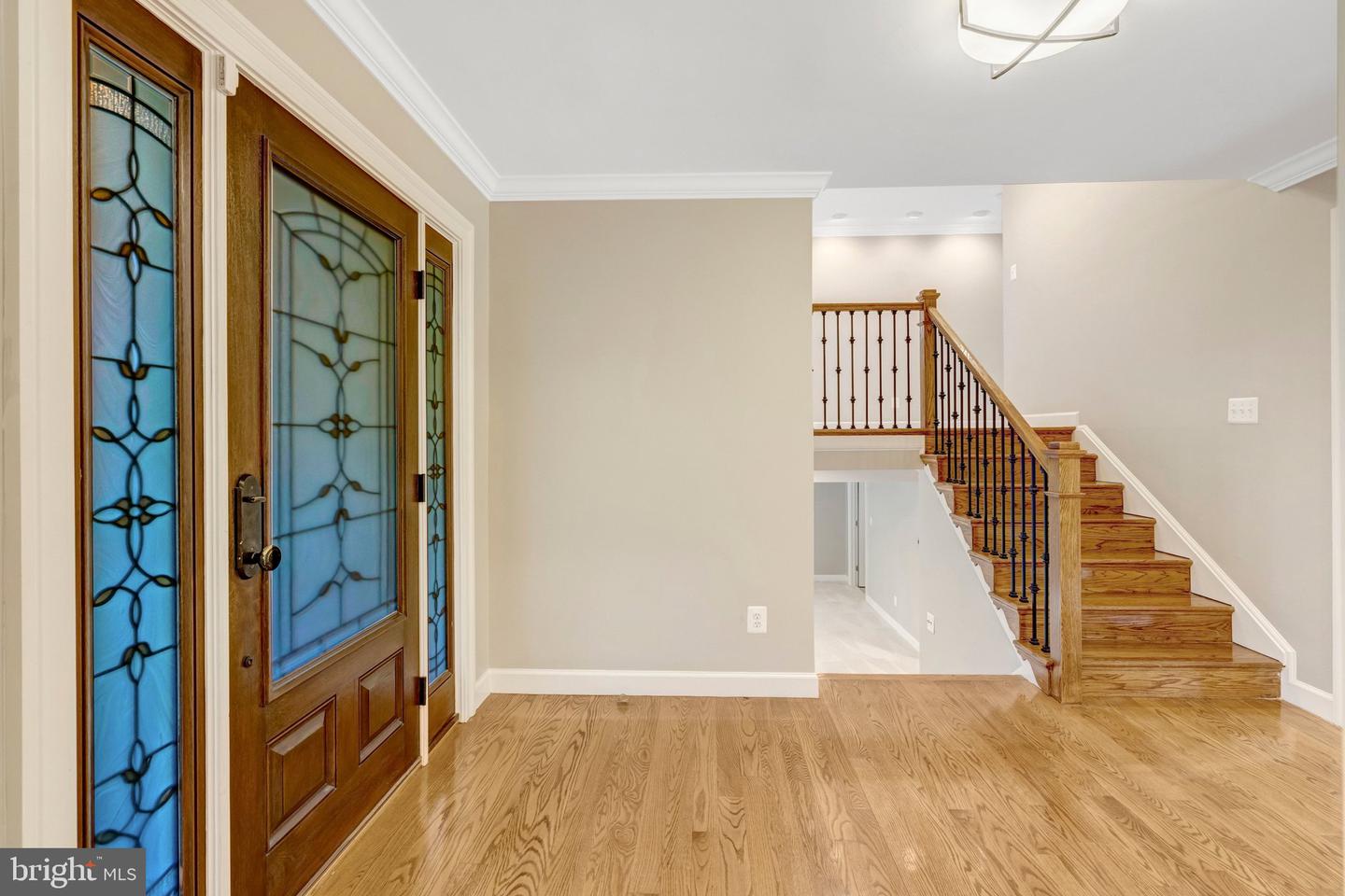 Fairfax, Virginia, 22030, United States, 4 Bedrooms Bedrooms, ,3 BathroomsBathrooms,Residential,Active,2045005