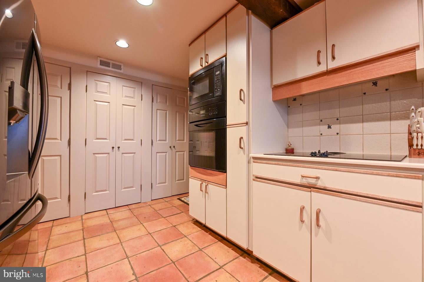 Queenstown, Maryland, 21658, United States, 4 Bedrooms Bedrooms, ,3 BathroomsBathrooms,Residential,Active,1998763