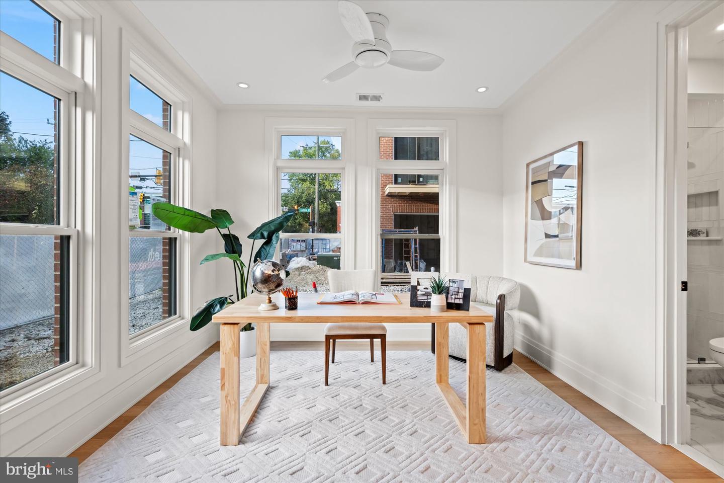 Alexandria, Virginia, 22314, United States, 4 Bedrooms Bedrooms, ,5 BathroomsBathrooms,Residential,Active,1962172