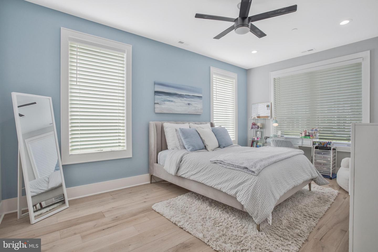 Edgewater, Maryland, 21037, United States, 4 Bedrooms Bedrooms, ,4 BathroomsBathrooms,Residential,Active,1988474