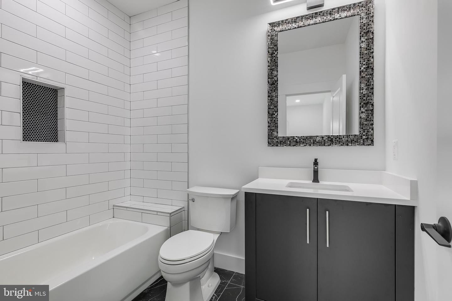 Alexandria, Virginia, 22306, United States, 6 Bedrooms Bedrooms, ,6 BathroomsBathrooms,Residential,Active,1899212