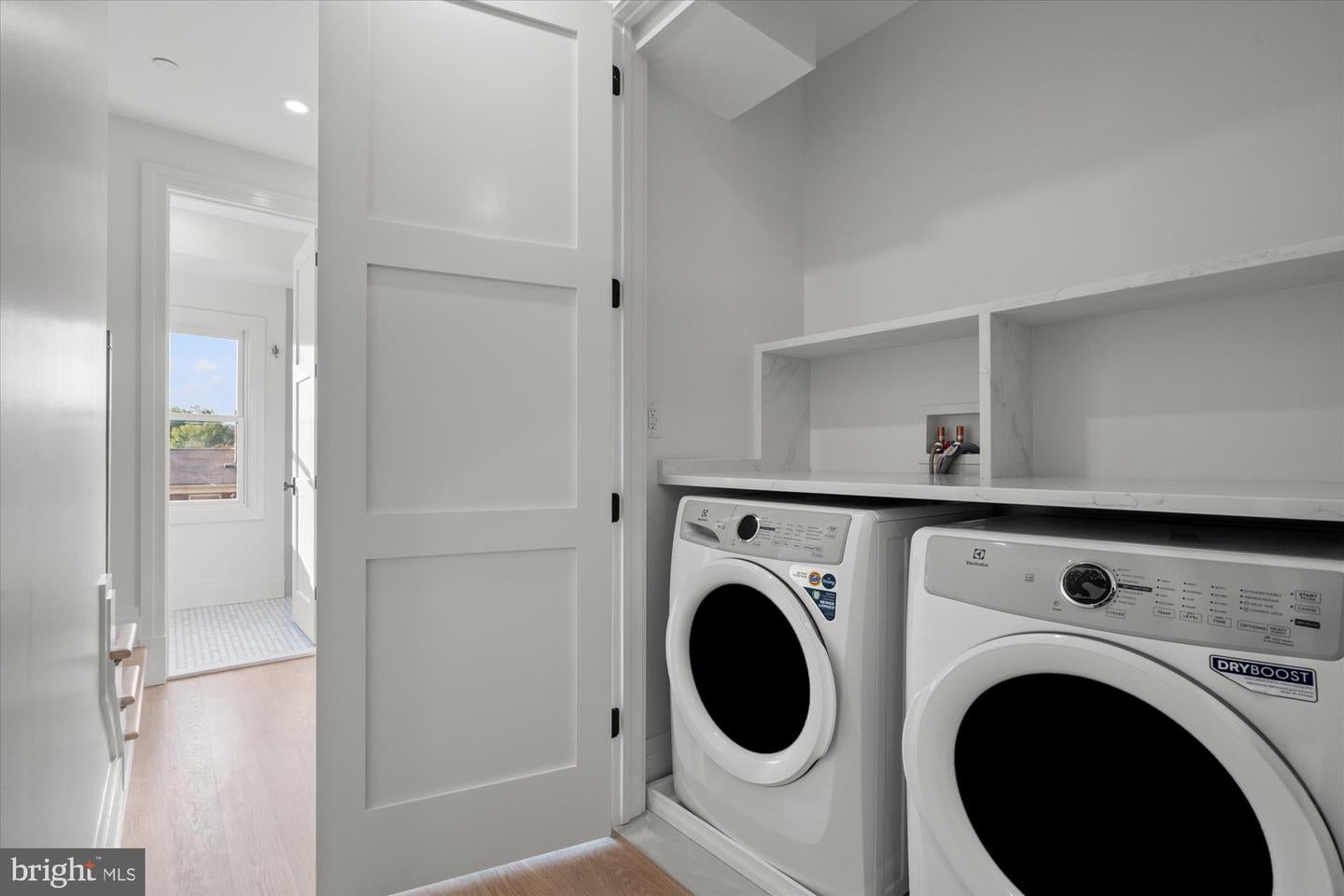 Alexandria, Virginia, 22314, United States, 4 Bedrooms Bedrooms, ,5 BathroomsBathrooms,Residential,Active,1993677