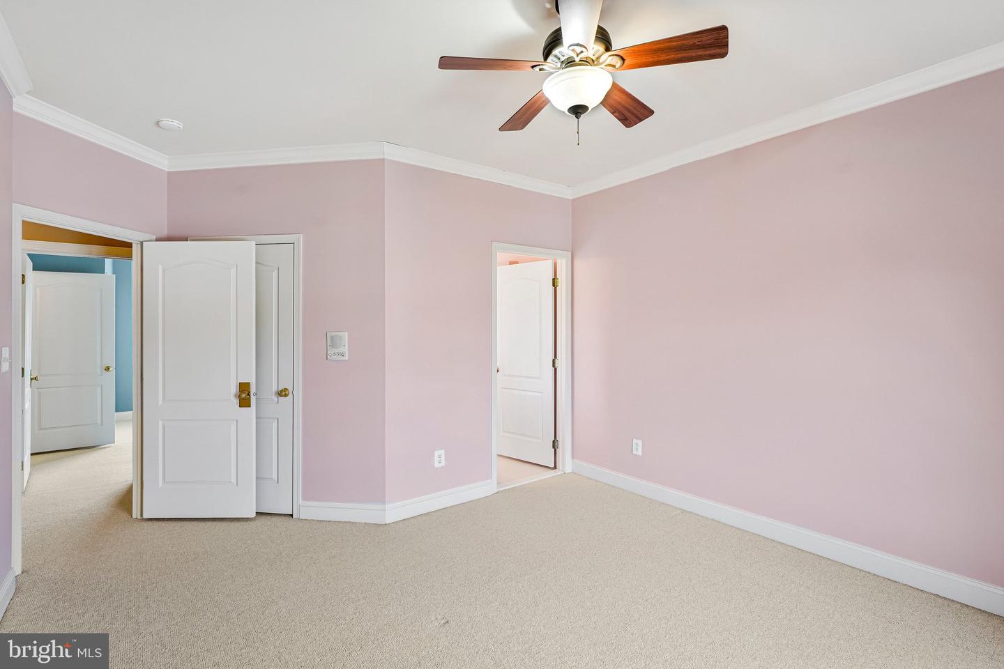 Leesburg, Virginia, 20175, United States, 5 Bedrooms Bedrooms, ,5 BathroomsBathrooms,Residential,Active,2021689