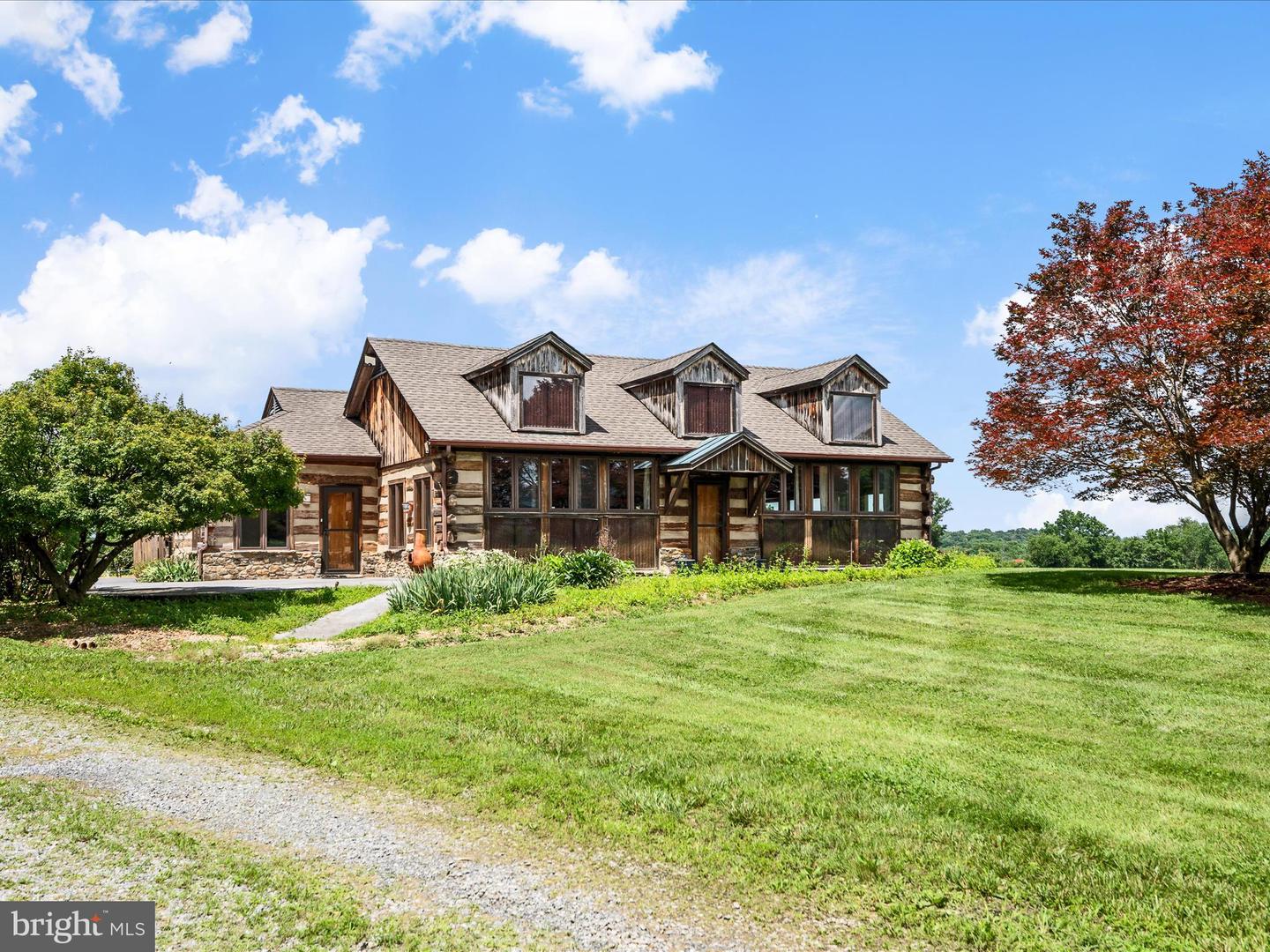 Berryville, Virginia, 22611, United States, 4 Bedrooms Bedrooms, ,3 BathroomsBathrooms,Residential,Active,1884871