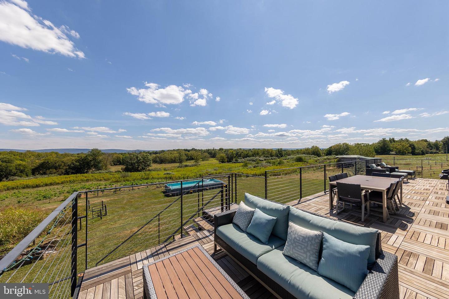 Berryville, Virginia, 22611, United States, 4 Bedrooms Bedrooms, ,4 BathroomsBathrooms,Residential,Active,1945547