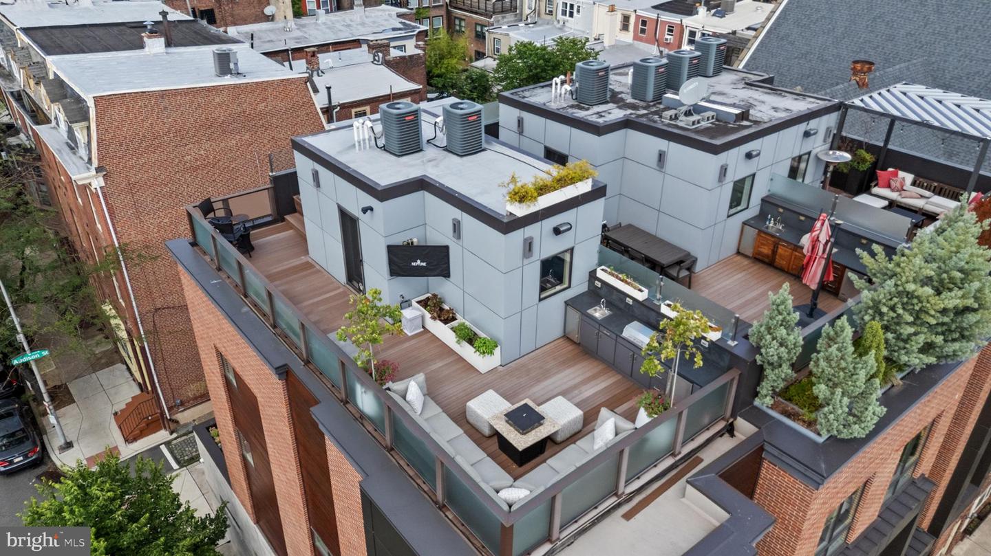 Philadelphia, Pennsylvania, 19146, United States, ,6 BathroomsBathrooms,Residential,Active,1862906