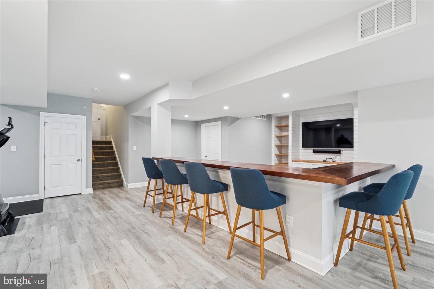 Kennett Square, Pennsylvania, 19348, United States, 5 Bedrooms Bedrooms, ,7 BathroomsBathrooms,Residential,Active,1953669