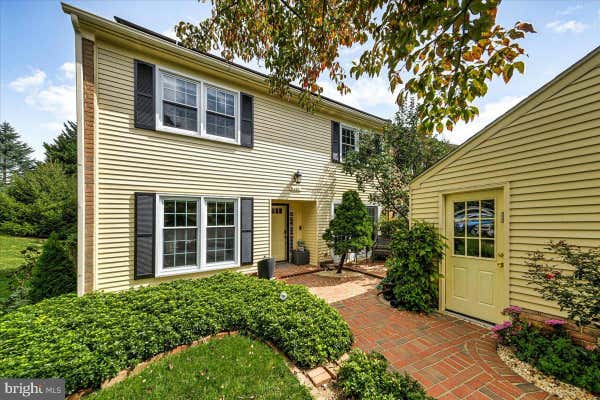 9400 CHATTEROY PL, GAITHERSBURG, MD 20886 - Image 1