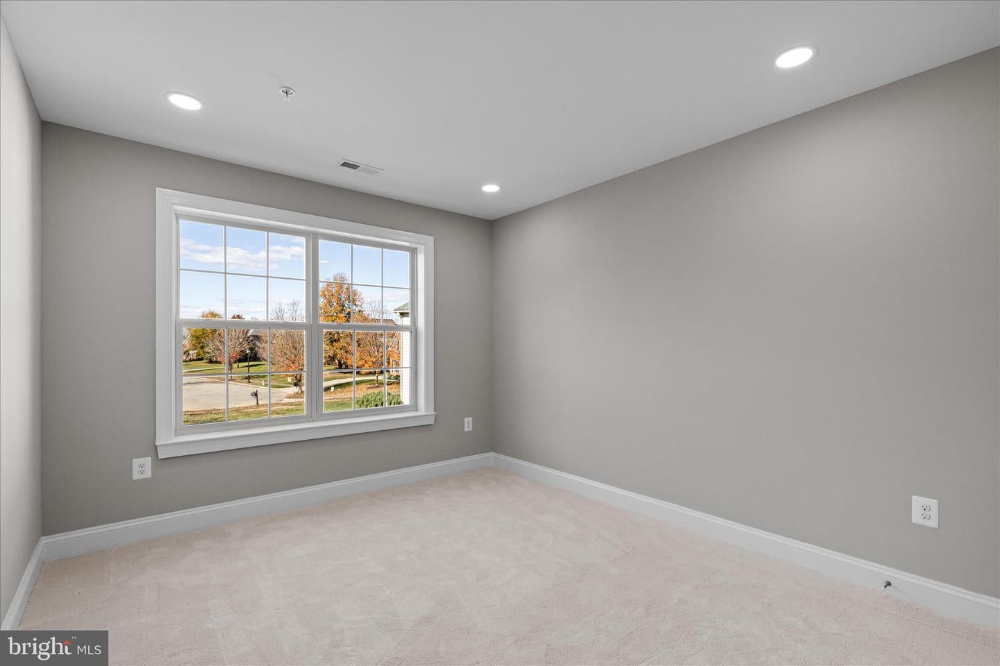 Fort Washington, Maryland, 20744, United States, 5 Bedrooms Bedrooms, ,4 BathroomsBathrooms,Residential,Active,1987253