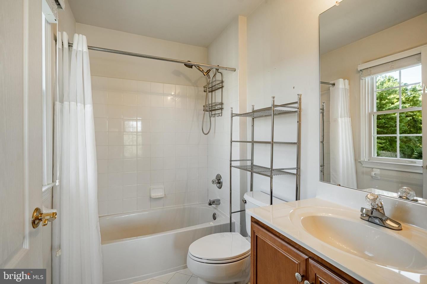 Glen Mills, Pennsylvania, 19342, United States, 4 Bedrooms Bedrooms, ,4 BathroomsBathrooms,Residential,Active,1936458