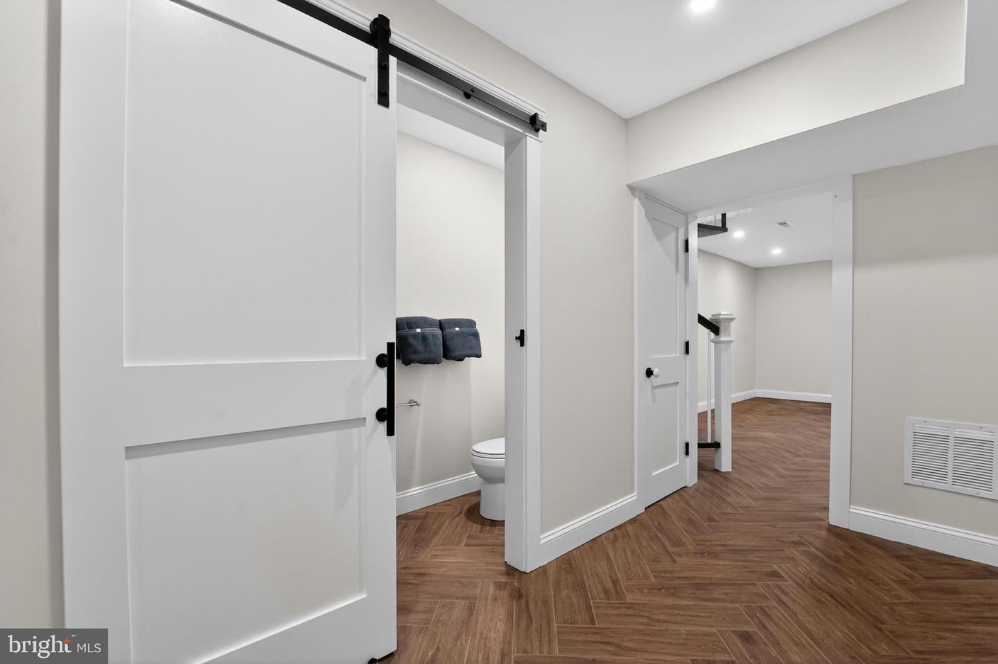 Annapolis, Maryland, 21401, United States, 4 Bedrooms Bedrooms, ,4 BathroomsBathrooms,Residential,Active,2051980