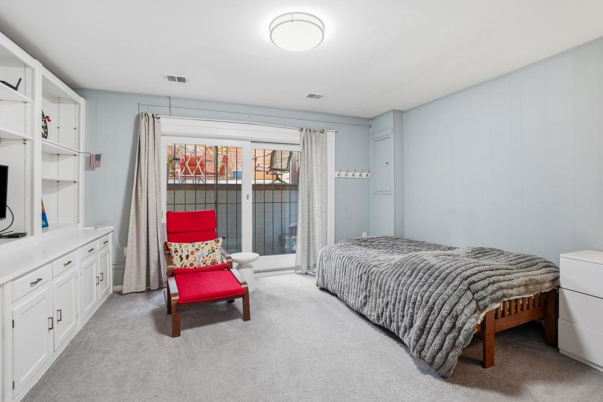 Washington, District Of Columbia, 20024, United States, 5 Bedrooms Bedrooms, ,3 BathroomsBathrooms,Residential,Active,2010218