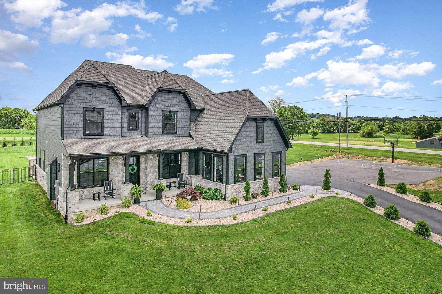 Mechanicsburg, Pennsylvania, 17050, United States, 5 Bedrooms Bedrooms, ,6 BathroomsBathrooms,Residential,Active,1905048