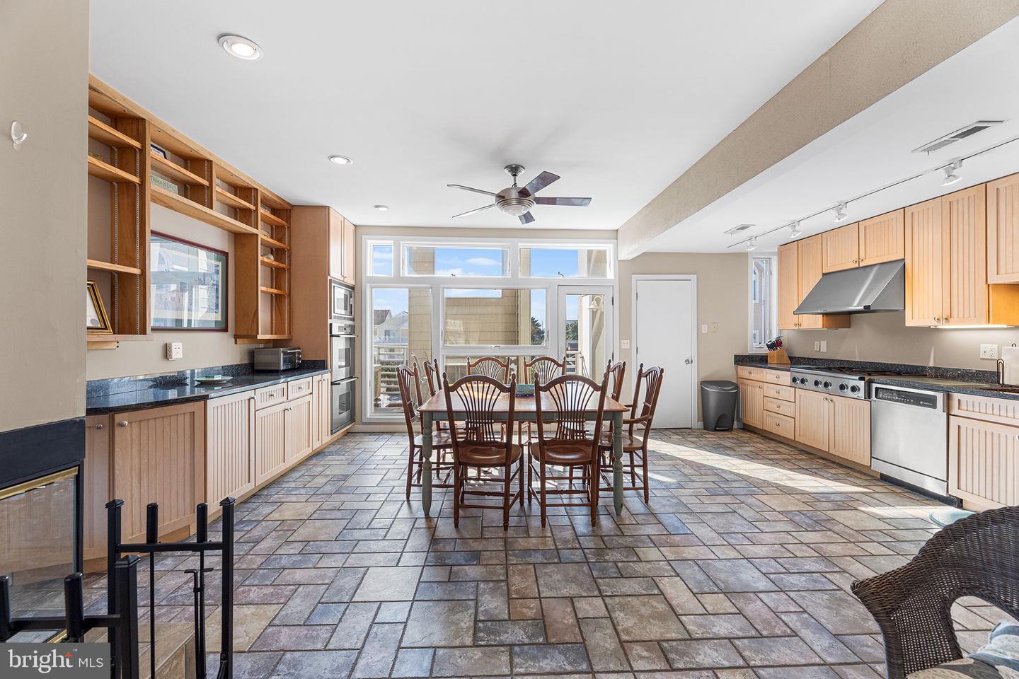 Fenwick Island, Delaware, 19944, United States, 6 Bedrooms Bedrooms, ,6 BathroomsBathrooms,Residential,Active,1973374