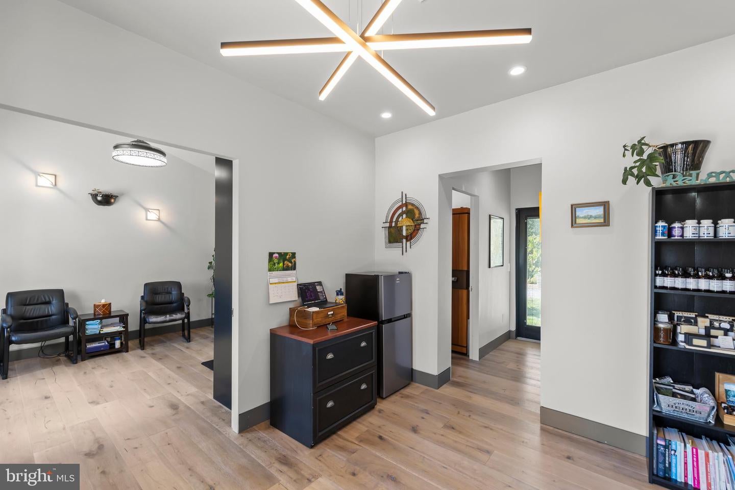 Berryville, Virginia, 22611, United States, 4 Bedrooms Bedrooms, ,4 BathroomsBathrooms,Residential,Active,1945547