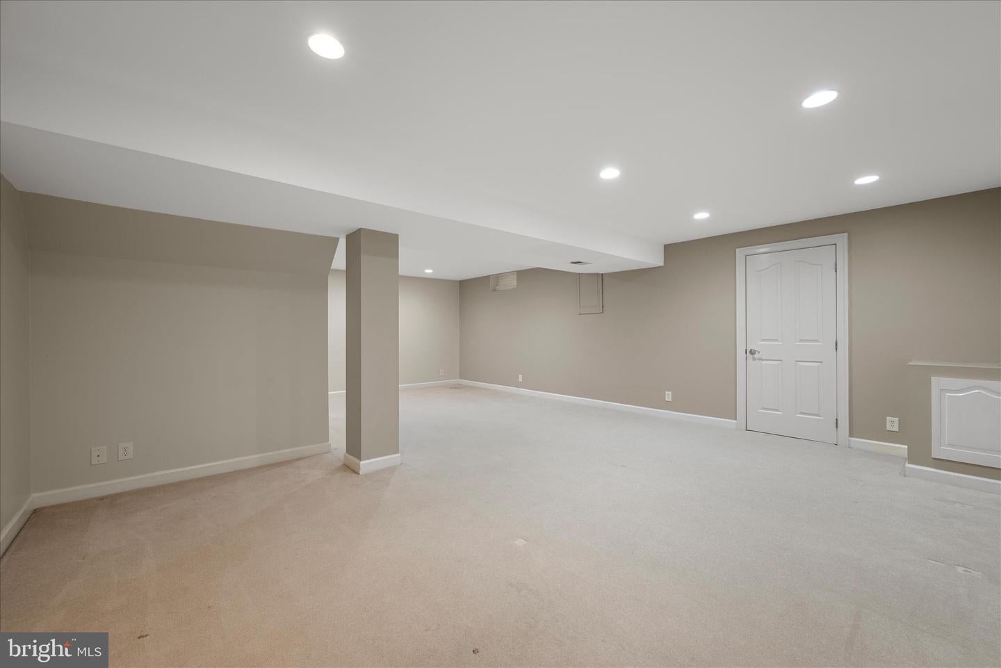 Centreville, Virginia, 20120, United States, 4 Bedrooms Bedrooms, ,3 BathroomsBathrooms,Residential,Active,2015484