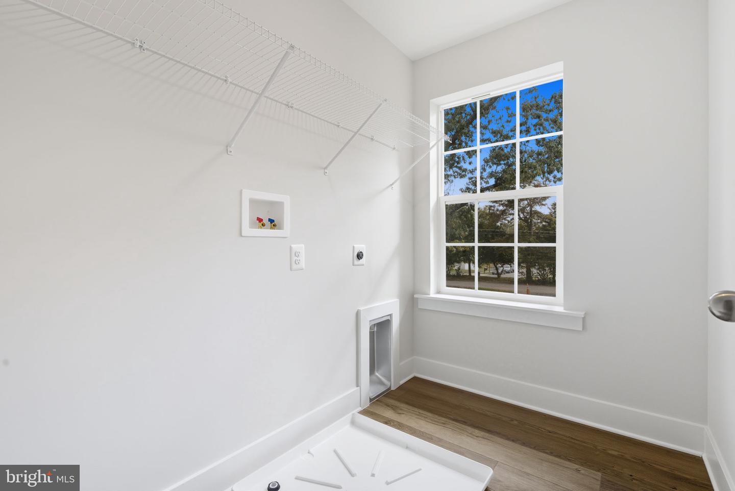 Washington Grove, Maryland, 20880, United States, 4 Bedrooms Bedrooms, ,4 BathroomsBathrooms,Residential,Active,1967308