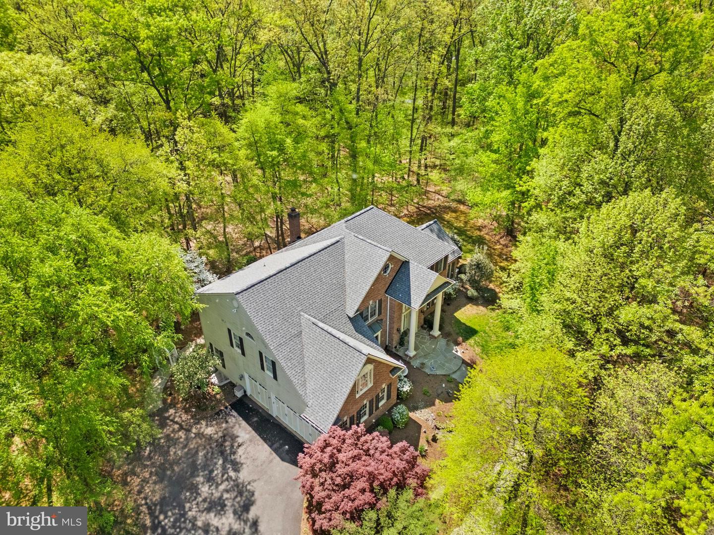 Leesburg, Virginia, 20175, United States, 5 Bedrooms Bedrooms, ,5 BathroomsBathrooms,Residential,Active,2041564