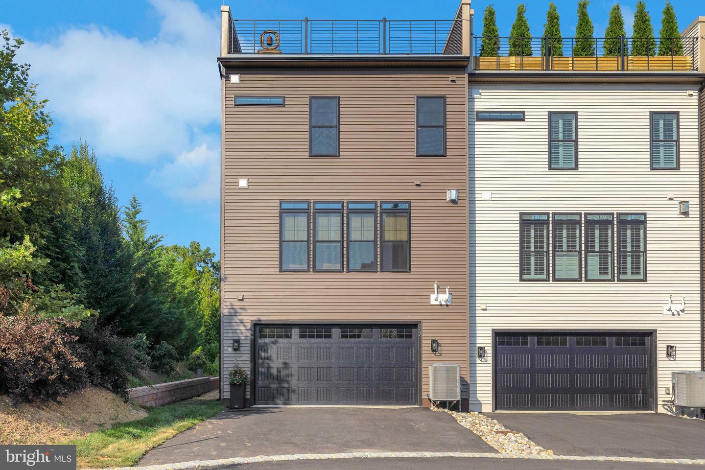 Newtown Square, Pennsylvania, 19073, United States, 3 Bedrooms Bedrooms, ,4 BathroomsBathrooms,Residential,Active,1913954