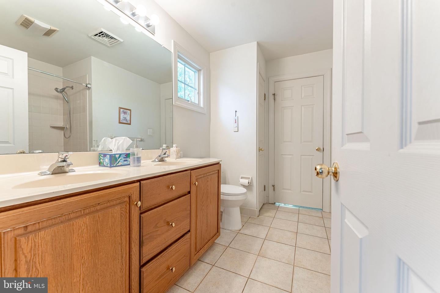 West Chester, Pennsylvania, 19382, United States, 4 Bedrooms Bedrooms, ,4 BathroomsBathrooms,Residential,Active,2051989