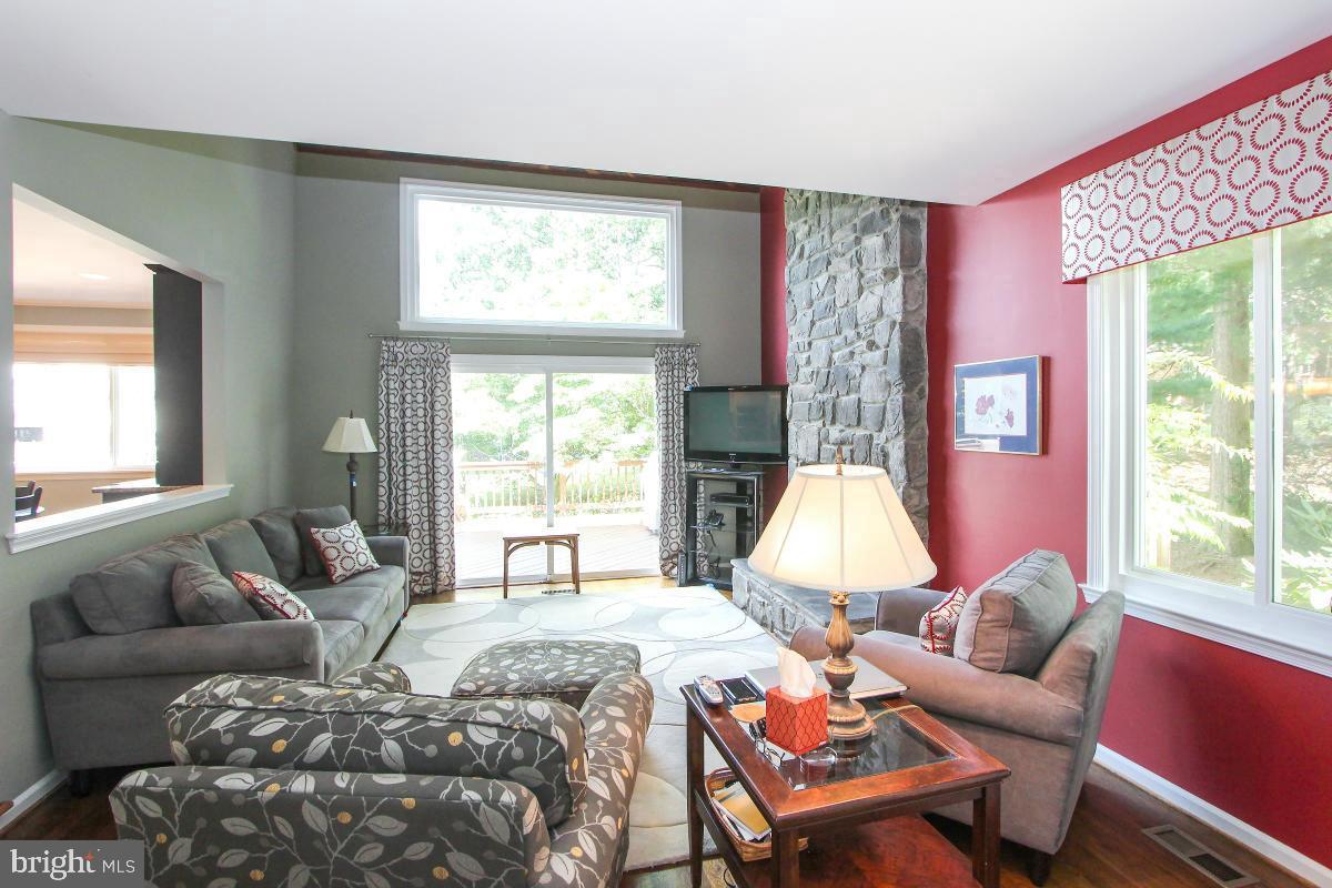 North Potomac, Maryland, 20878, United States, 5 Bedrooms Bedrooms, ,4 BathroomsBathrooms,Residential,Active,1888955