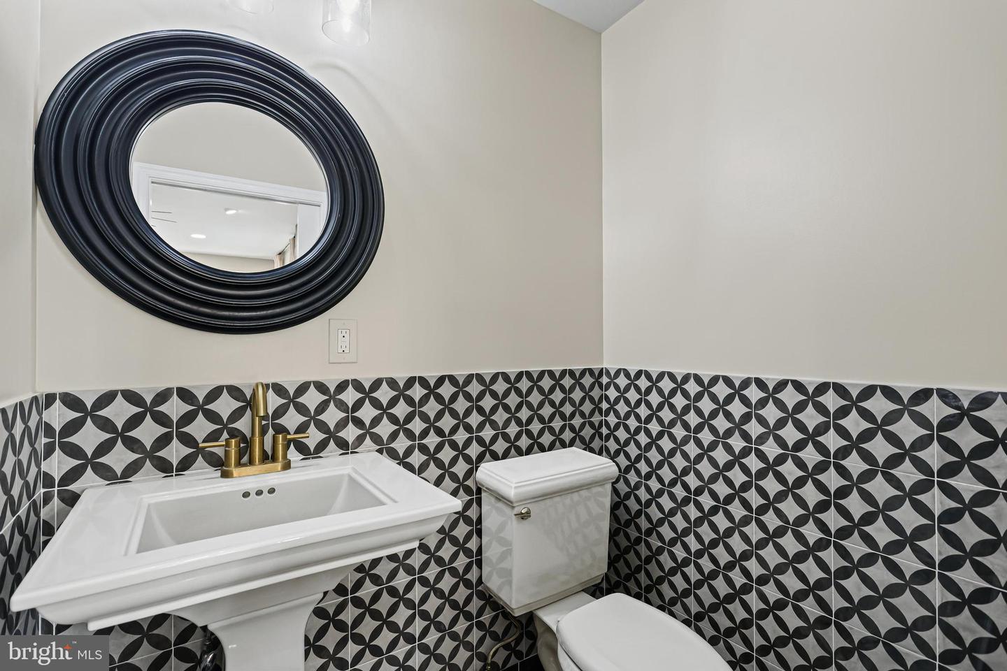 Cockeysville, Maryland, 21030, United States, 7 Bedrooms Bedrooms, ,6 BathroomsBathrooms,Residential,Active,1863326