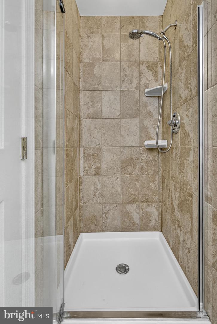 Lovettsville, Virginia, 20180, United States, ,2 BathroomsBathrooms,Residential,Active,1954034