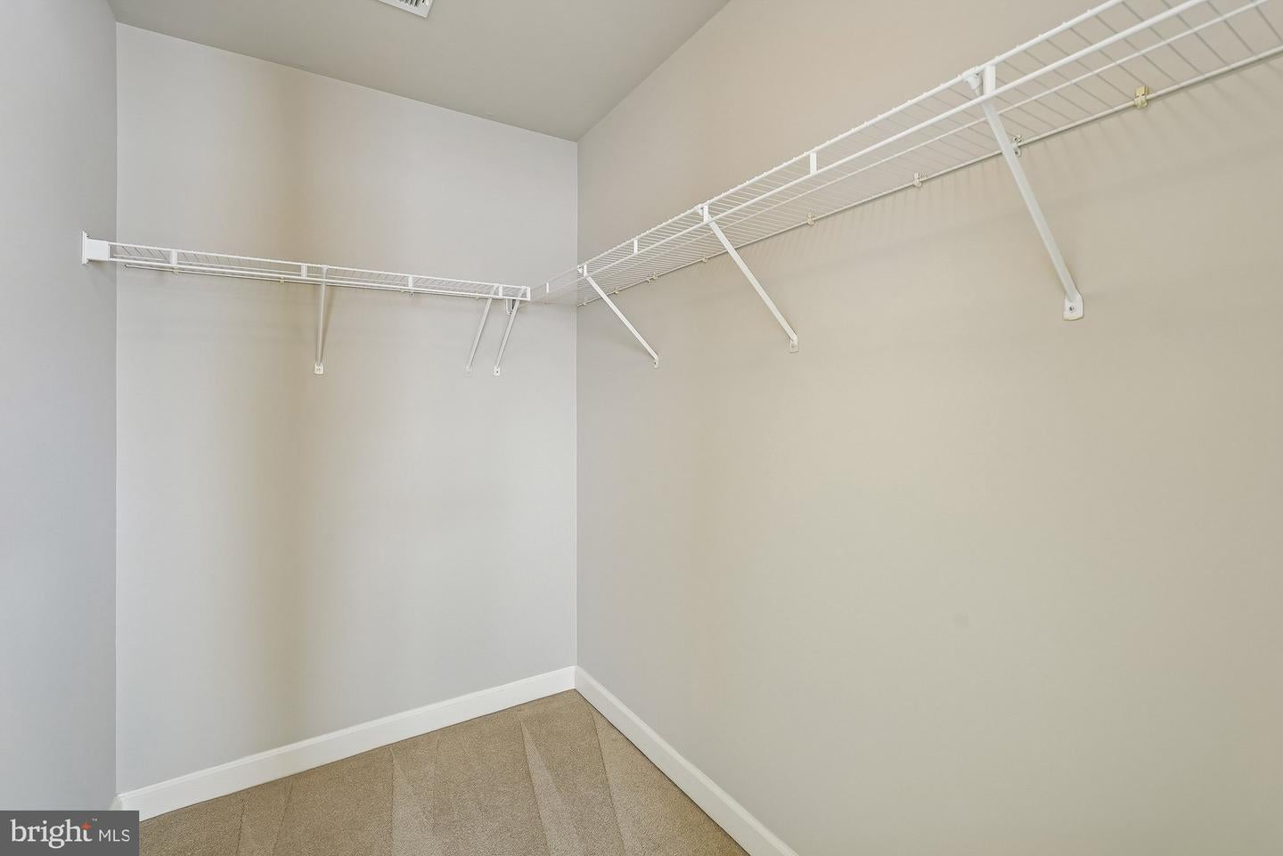 Chantilly, Virginia, 20152, United States, 4 Bedrooms Bedrooms, ,5 BathroomsBathrooms,Residential,Active,2015820