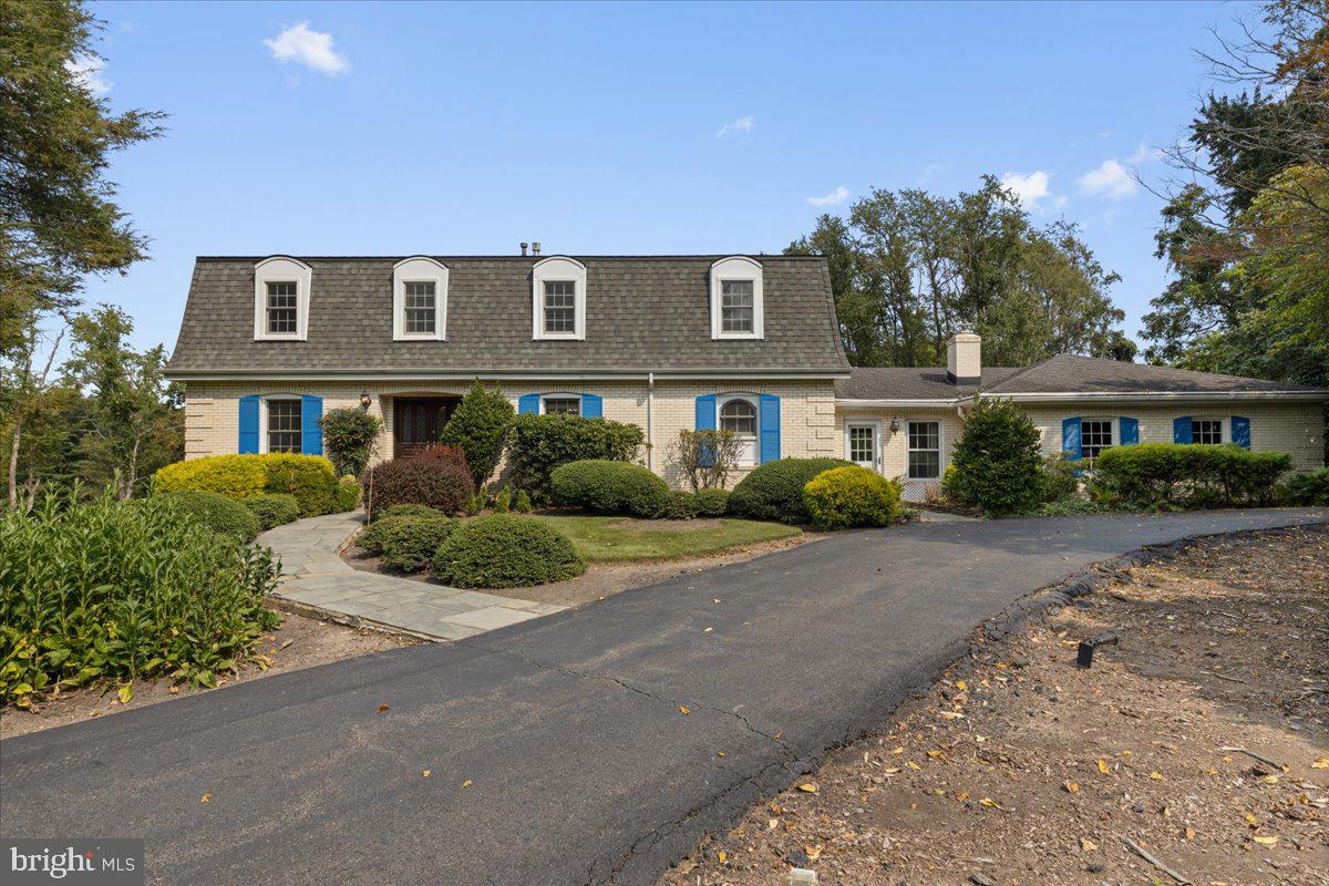 Great Falls, Virginia, 22066, United States, 5 Bedrooms Bedrooms, ,3 BathroomsBathrooms,Residential,Active,1941376