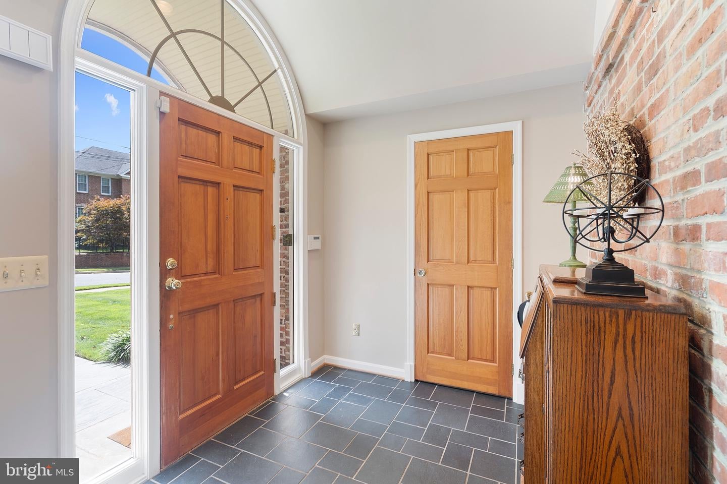 Arlington, Virginia, 22207, United States, 5 Bedrooms Bedrooms, ,4 BathroomsBathrooms,Residential,Active,1943764