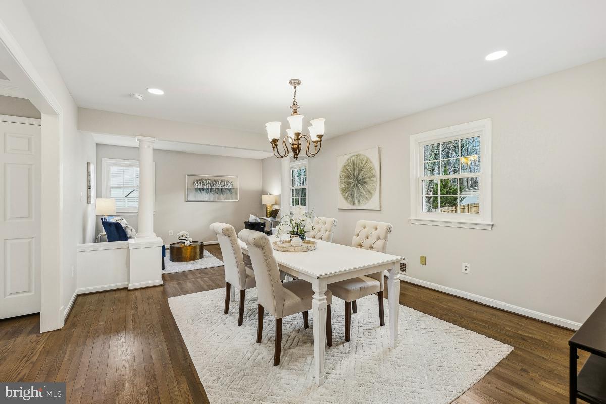 Fairfax, Virginia, 22030, United States, 5 Bedrooms Bedrooms, ,6 BathroomsBathrooms,Residential,Active,2008336