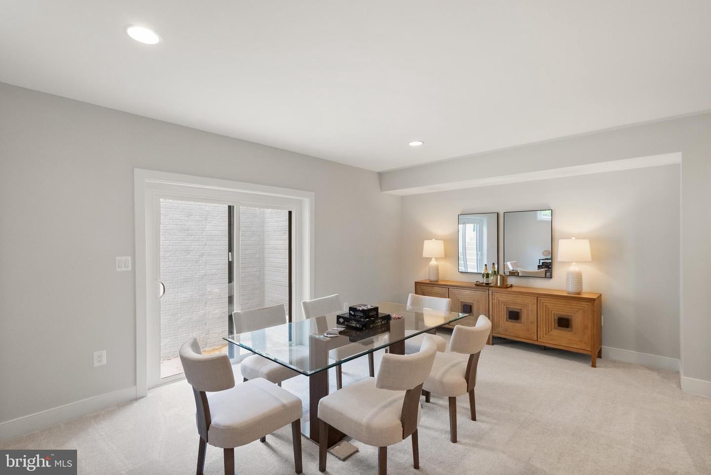 Falls Church, Virginia, 22046, United States, 7 Bedrooms Bedrooms, ,7 BathroomsBathrooms,Residential,Active,1798016