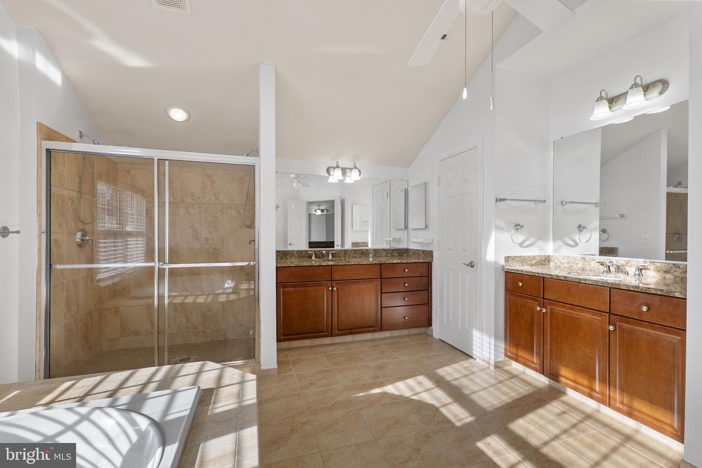 Clarksburg, Maryland, 20871, United States, 5 Bedrooms Bedrooms, ,5 BathroomsBathrooms,Residential,Active,2001354