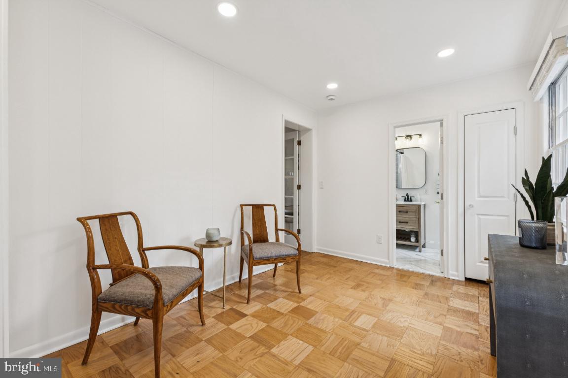 Arlington, Virginia, 22203, United States, 3 Bedrooms Bedrooms, ,3 BathroomsBathrooms,Residential,Active,2007962