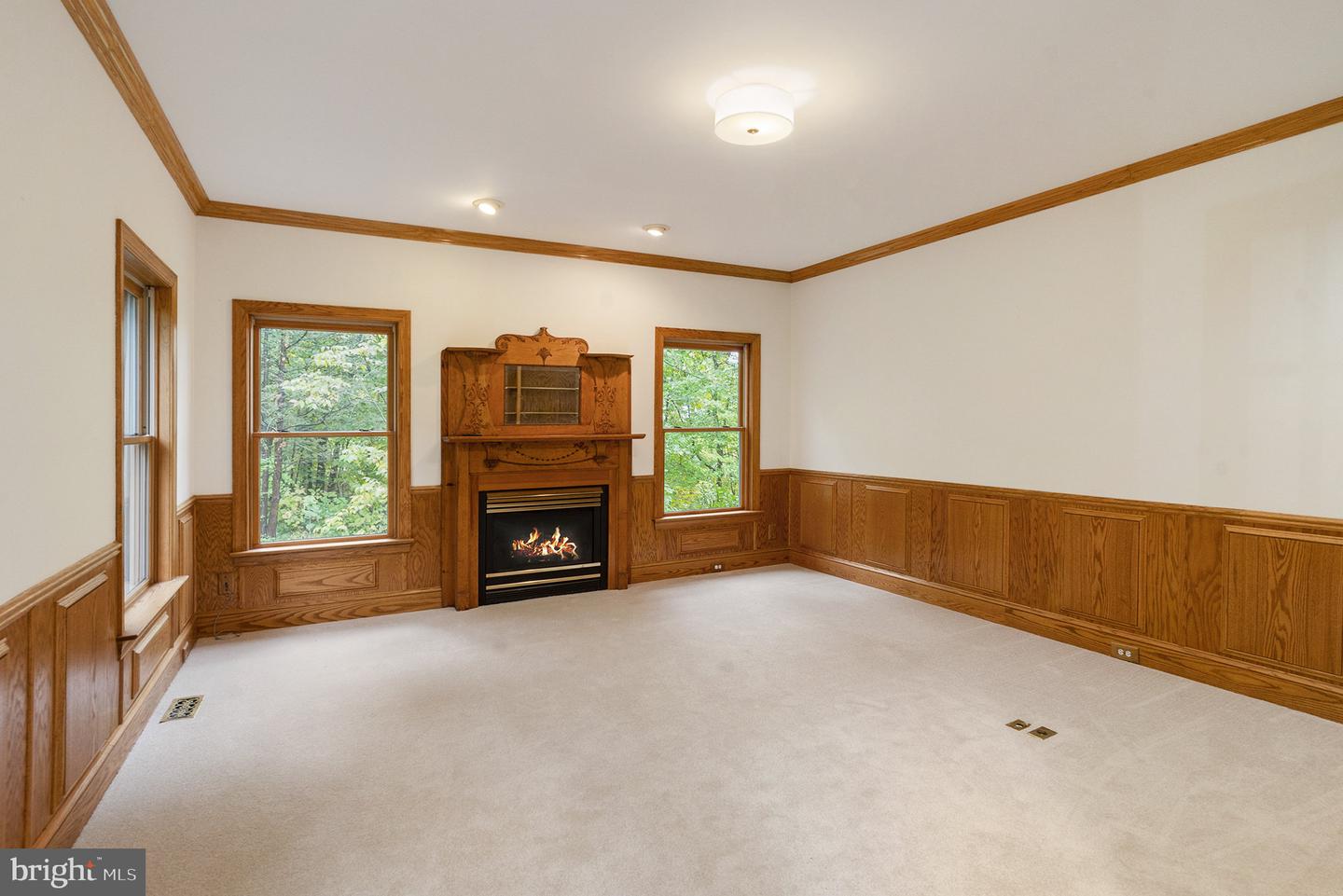 Sellersville, Pennsylvania, 18960, United States, 10 Bedrooms Bedrooms, ,7 BathroomsBathrooms,Residential,Active,1965847