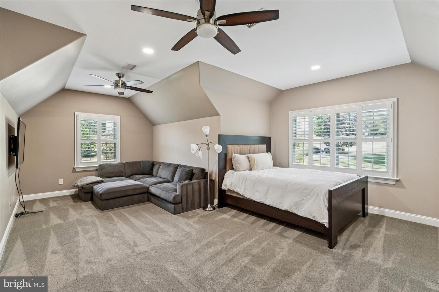 Kennett Square, Pennsylvania, 19348, United States, 5 Bedrooms Bedrooms, ,7 BathroomsBathrooms,Residential,Active,1953669