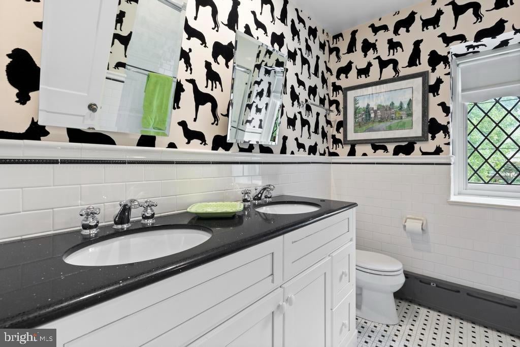 Rydal, Pennsylvania, 19046, United States, 5 Bedrooms Bedrooms, ,5 BathroomsBathrooms,Residential,Active,1953275