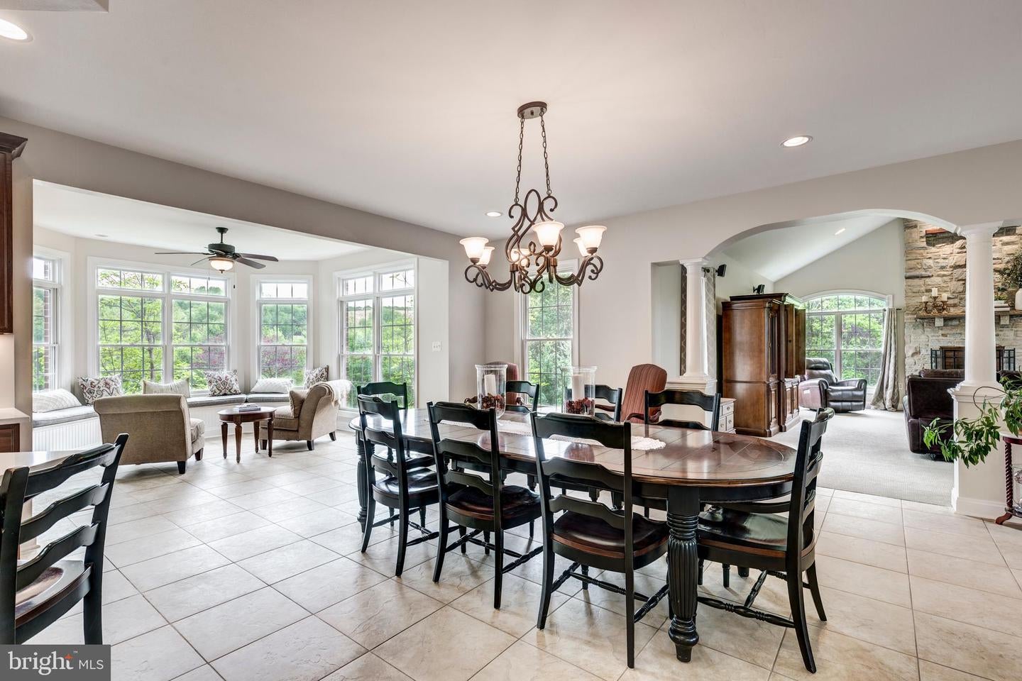 New Windsor, Maryland, 21776, United States, ,5 BathroomsBathrooms,Residential,Active,1829926