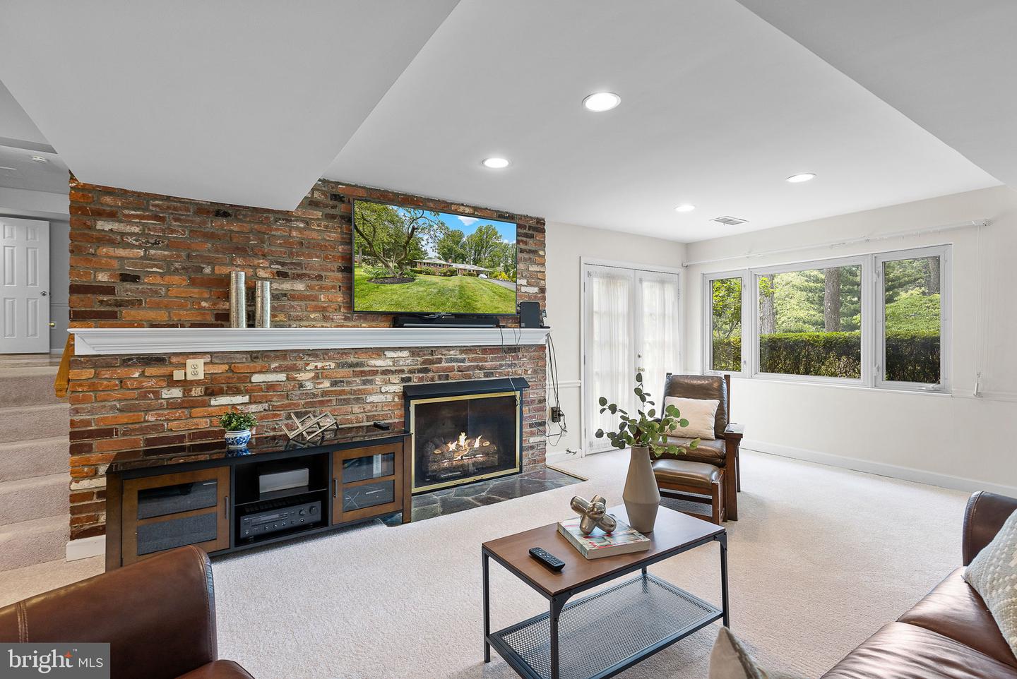 Falls Church, Virginia, 22041, United States, ,3 BathroomsBathrooms,Residential,Active,1843858