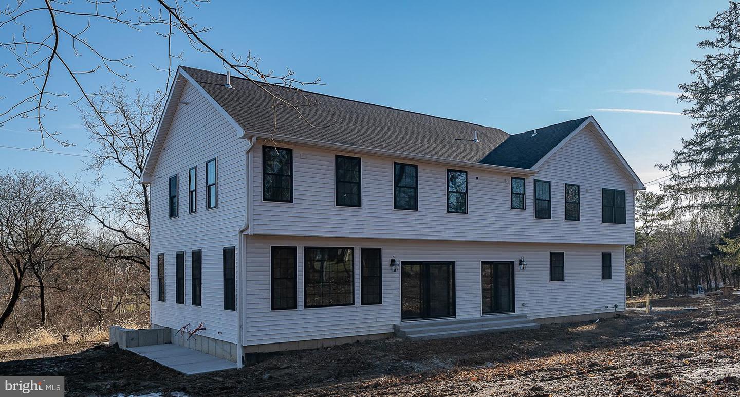 Chalfont, Pennsylvania, 18914, United States, 5 Bedrooms Bedrooms, ,4 BathroomsBathrooms,Residential,Active,1945225