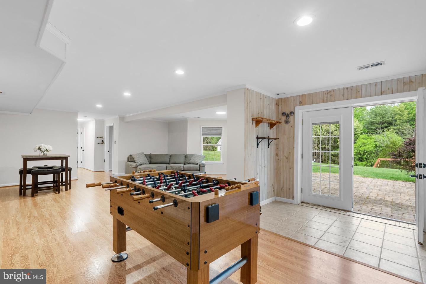 Boyds, Maryland, 20841, United States, 5 Bedrooms Bedrooms, ,5 BathroomsBathrooms,Residential,Active,2044597
