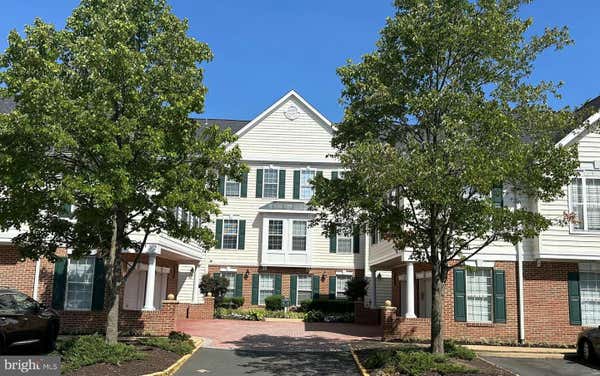 25260 LAKE SHORE SQ UNIT 202, CHANTILLY, VA 20152 - Image 1