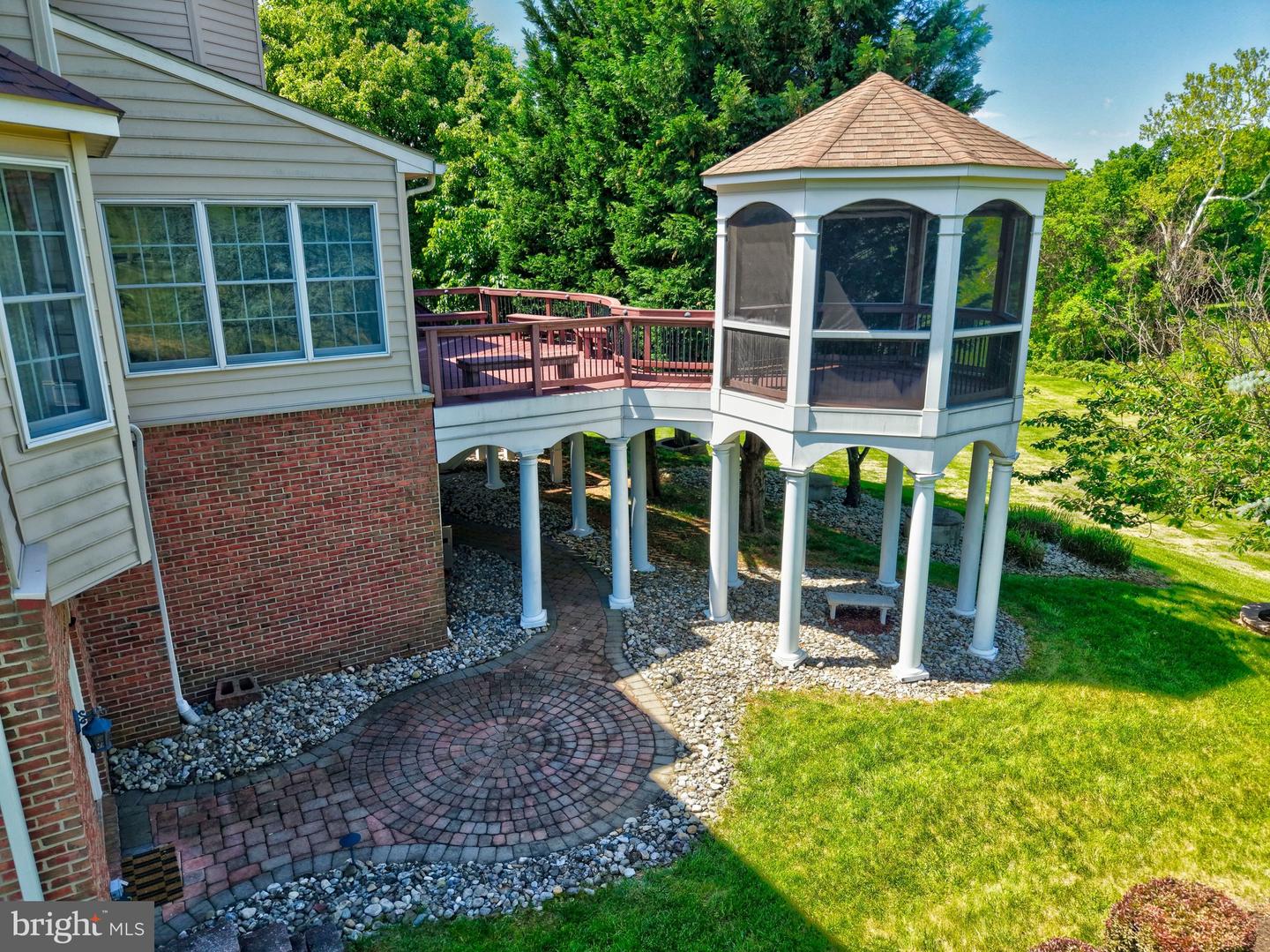Leesburg, Virginia, 20175, United States, 5 Bedrooms Bedrooms, ,5 BathroomsBathrooms,Residential,Active,2021689