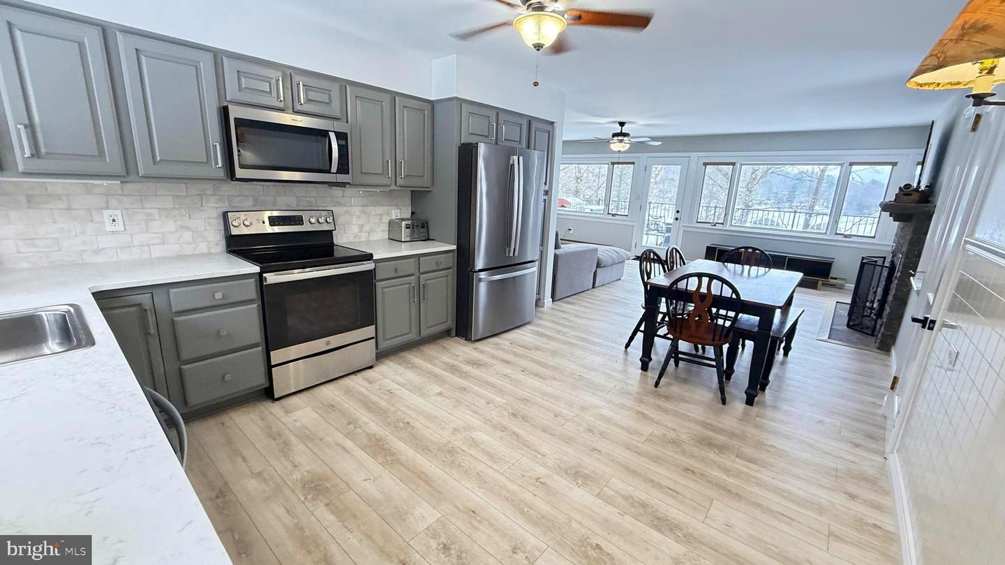 Lakeville, Pennsylvania, 18438, United States, 4 Bedrooms Bedrooms, ,2 BathroomsBathrooms,Residential,Active,2007650