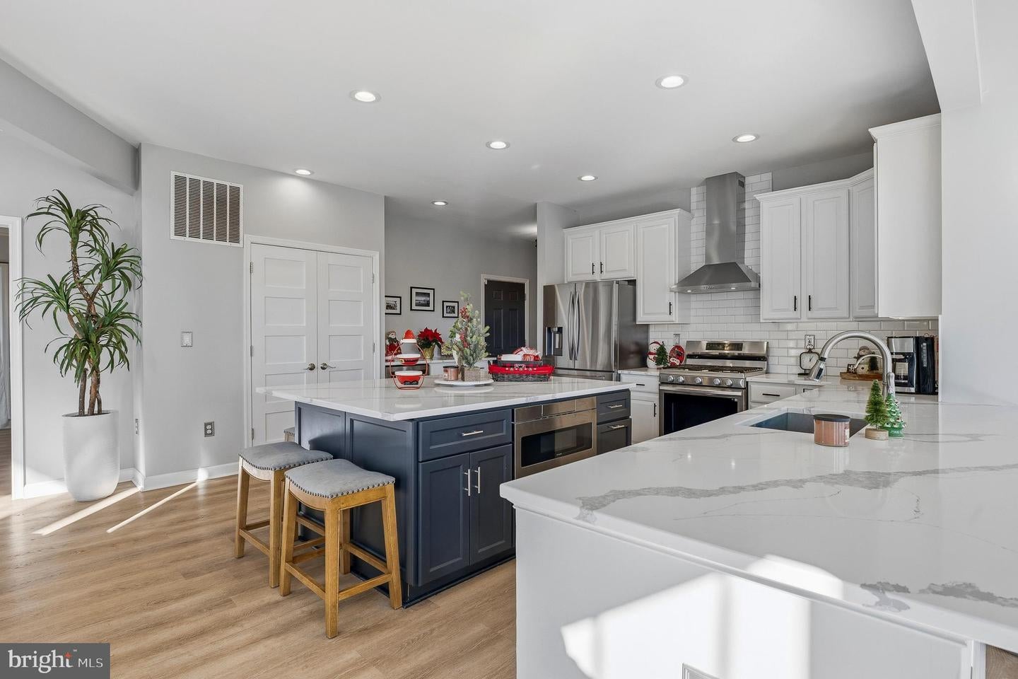 Woodbine, Maryland, 21797, United States, 5 Bedrooms Bedrooms, ,5 BathroomsBathrooms,Residential,Active,2007971