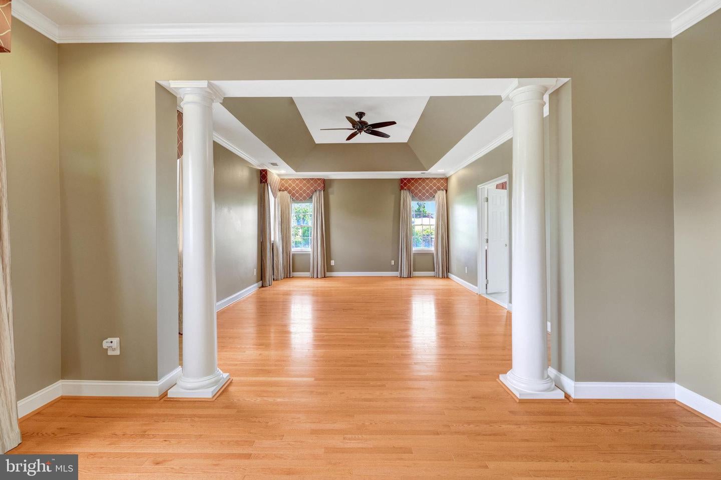 Leesburg, Virginia, 20175, United States, 4 Bedrooms Bedrooms, ,5 BathroomsBathrooms,Residential,Active,1894598