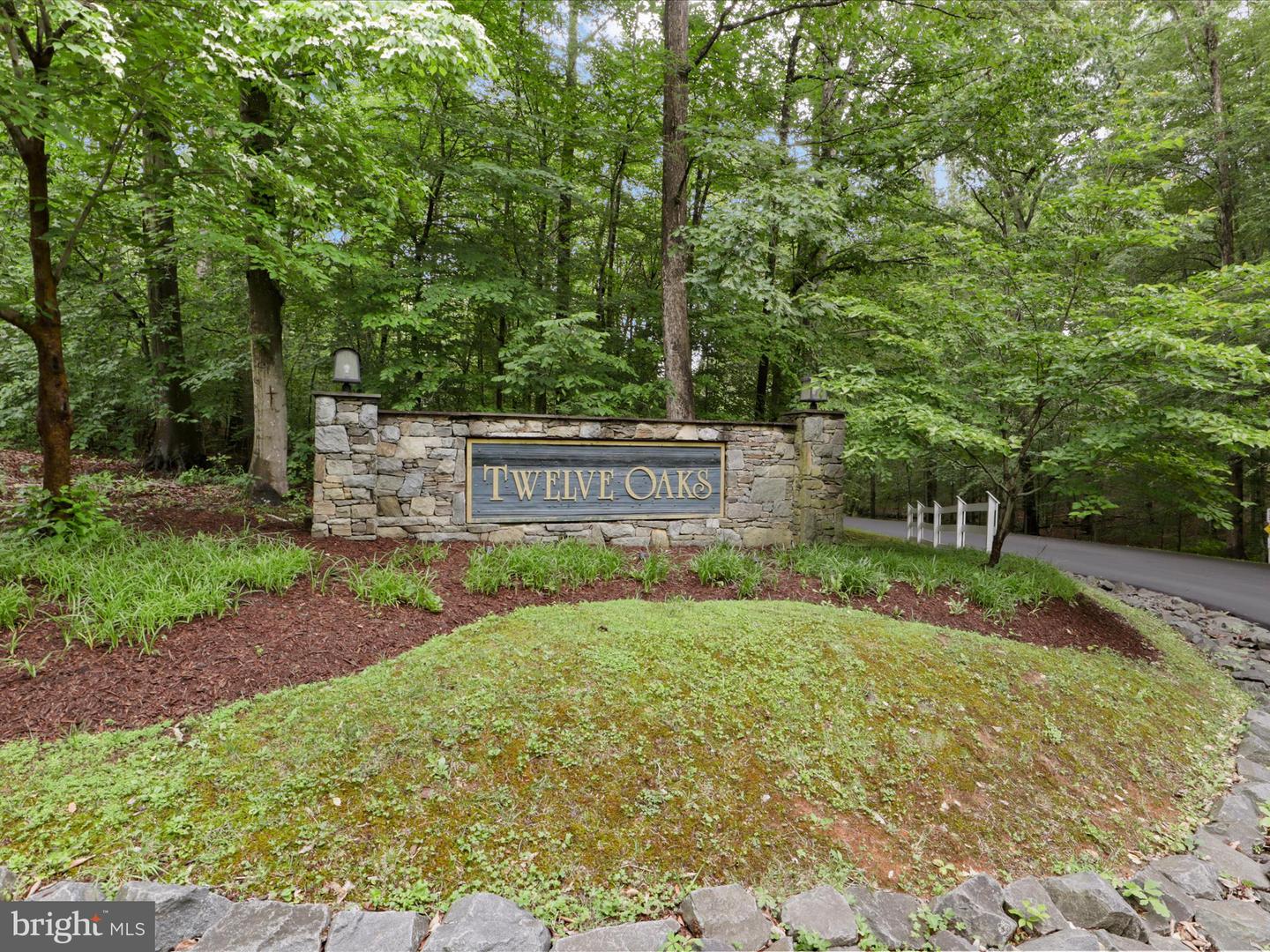 Fairfax Station, Virginia, 22039, United States, 5 Bedrooms Bedrooms, ,5 BathroomsBathrooms,Residential,Active,1943756