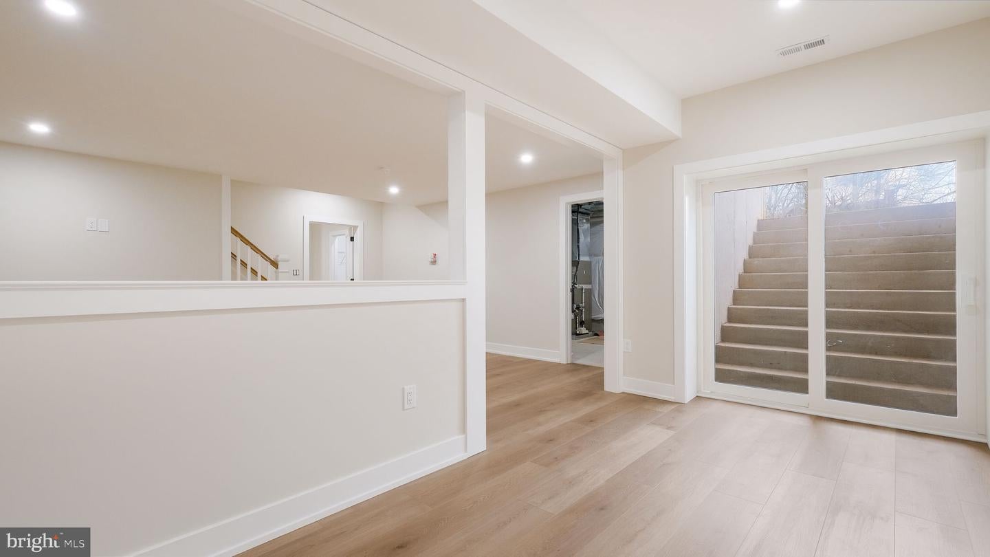 Doylestown, Pennsylvania, 18902, United States, 4 Bedrooms Bedrooms, ,5 BathroomsBathrooms,Residential,Active,1702887