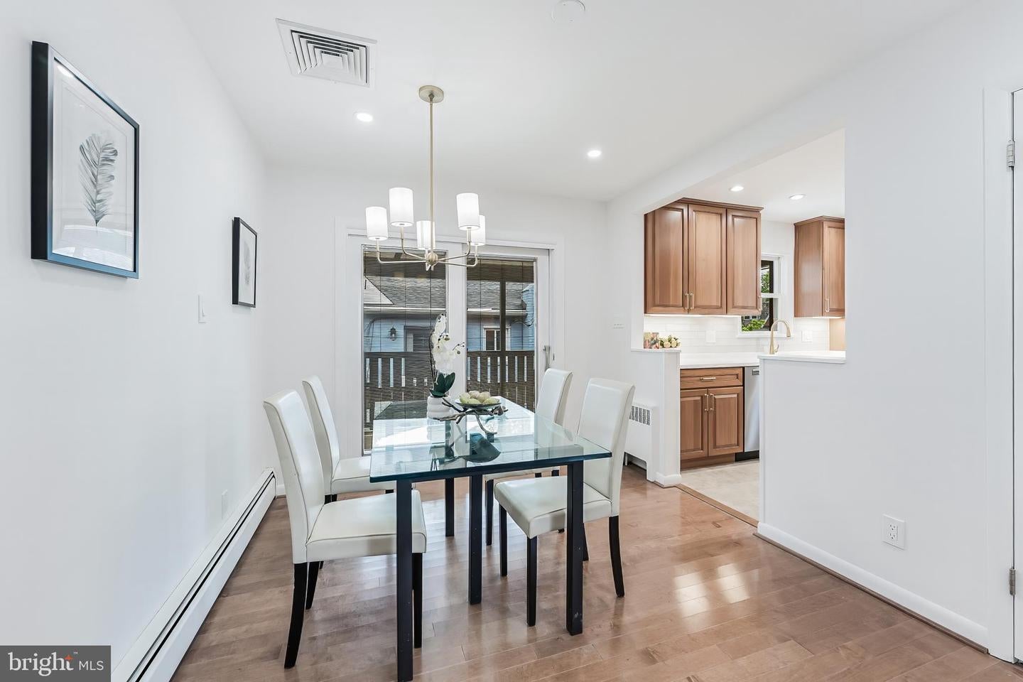Arlington, Virginia, 22204, United States, 4 Bedrooms Bedrooms, ,3 BathroomsBathrooms,Residential,Active,2045018